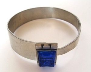 TYR Armband
